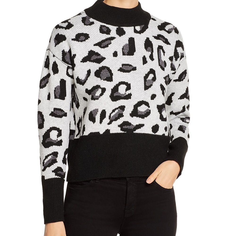 Women’s Design History Mock Neck Leopard Print Sweater Size Small Gray/Black